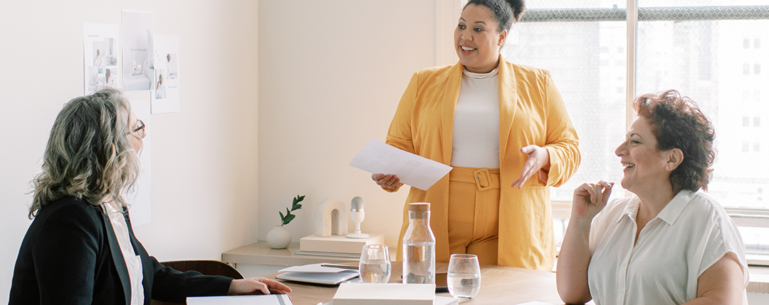 How To Use Meeting Reminders to Keep Your Coaching Clients Accountable (+ Free Templates)