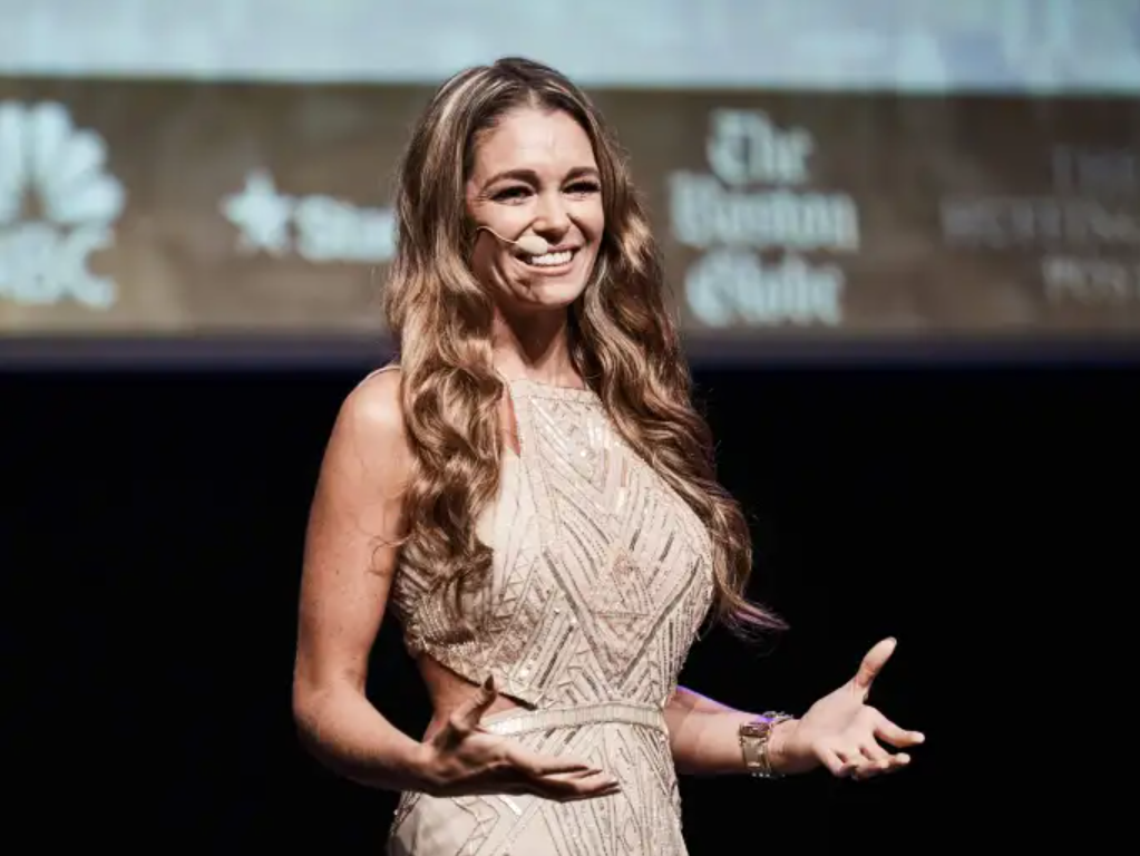 regan hillyer on stage